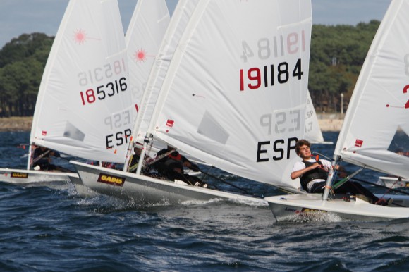 Las Coca Cola Series abrirán en Canido-Vigo con las clases laser, 420 y vaurien la Semana Abanca